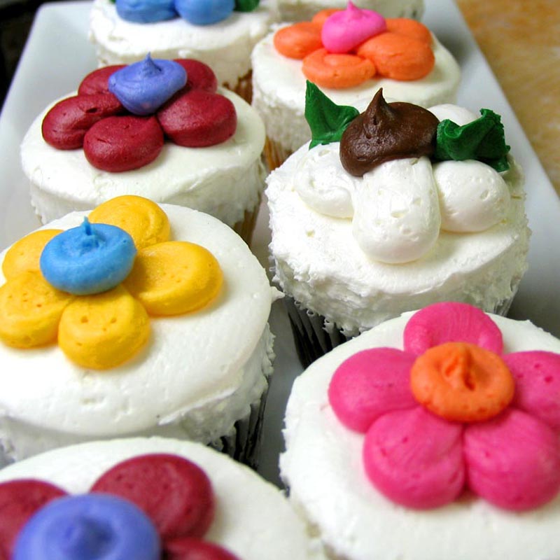 Picture of cupcakes decorated with flowers