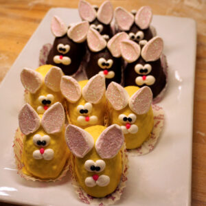 Picture of mini easter bunny cakes