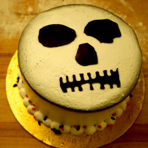 Picture of cake with skull design on top